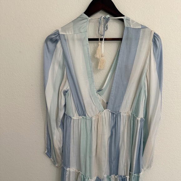 St. Barry’s beach dress - Picture 1 of 4